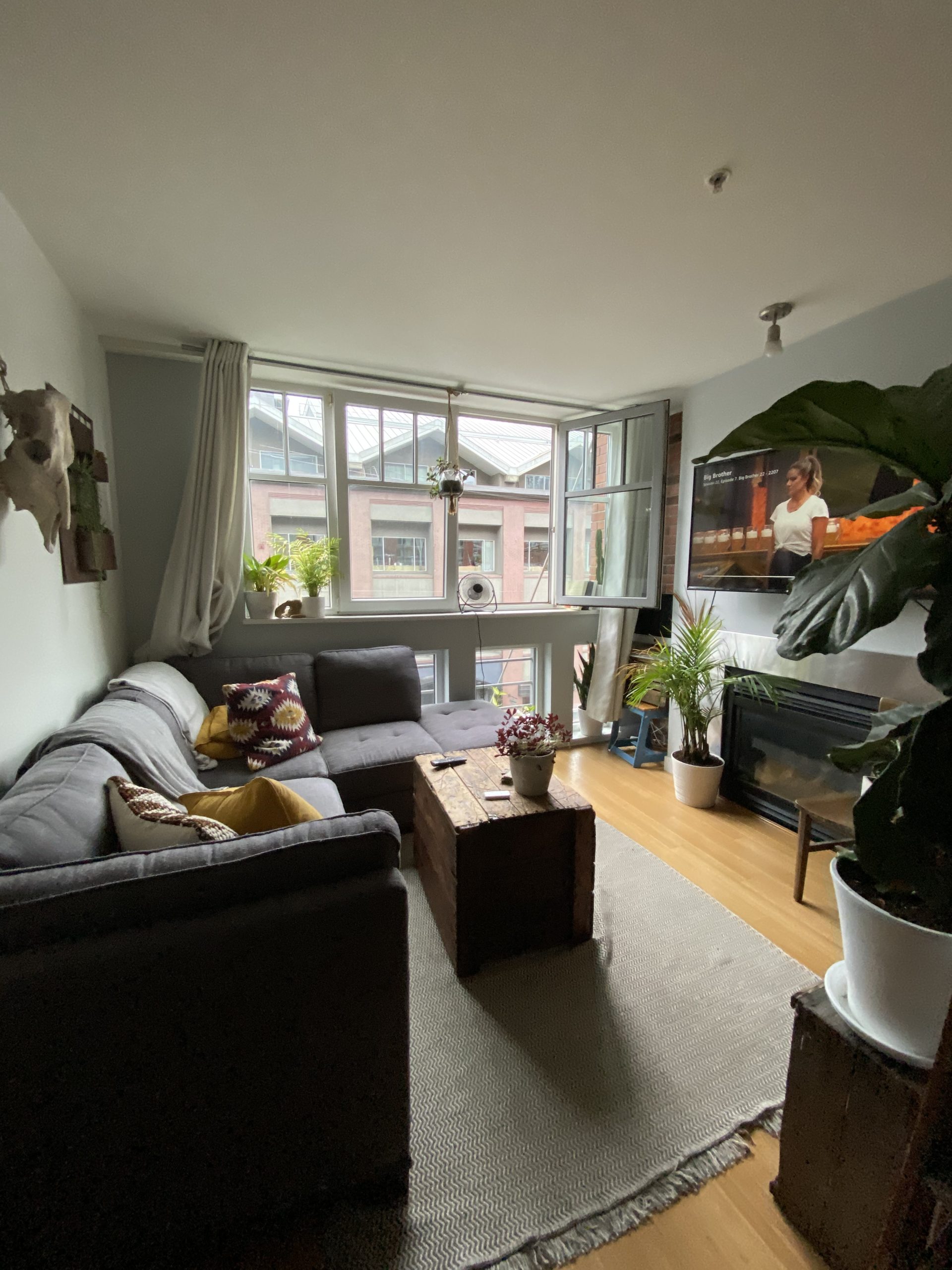 Rent Estate | Amazing One Bedroom Loft Conversion with Character @ The ...